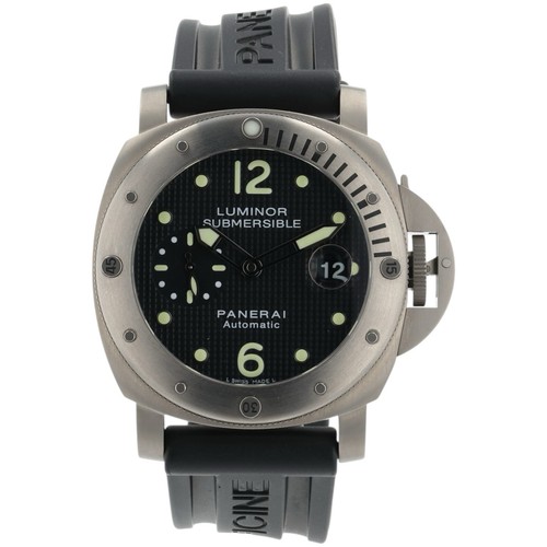 Panerai Luminor Submersible