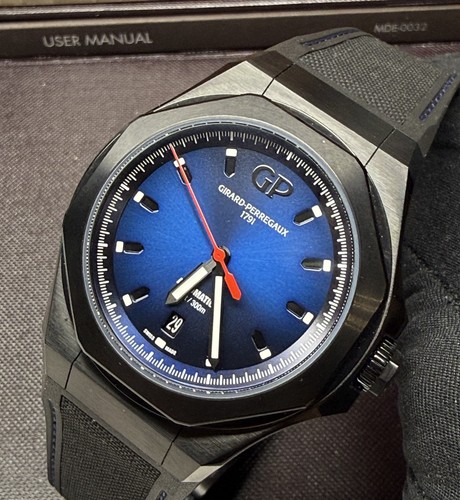 Girard-Perregaux Laureato Absolute 44mm